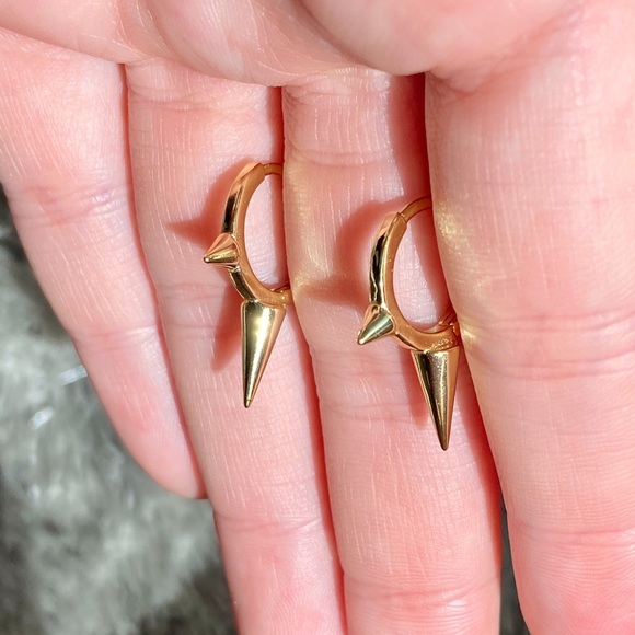 Spike Hoops - Picture 3 of 4